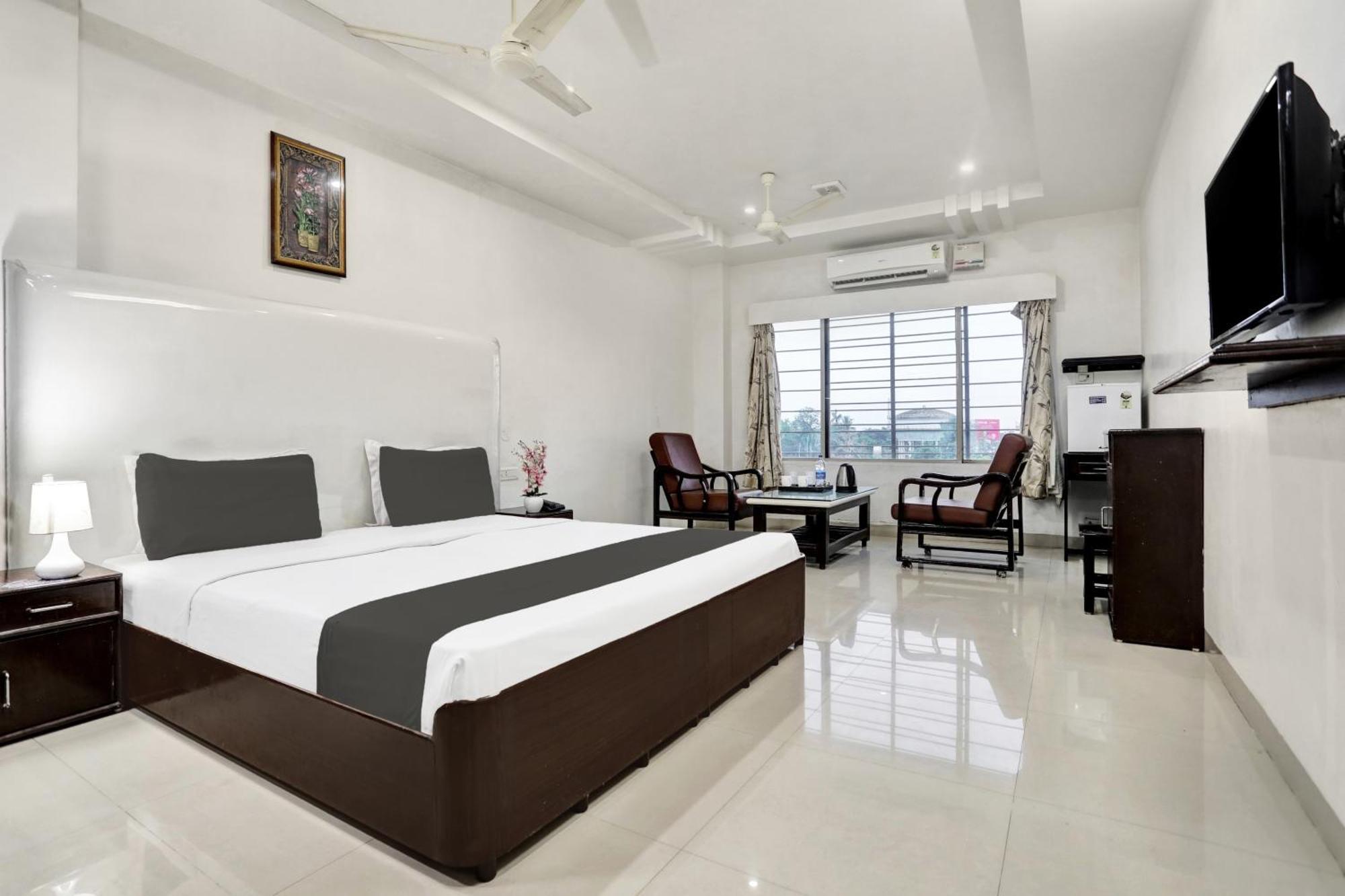 Hotel Grandarya Eluru Exterior foto