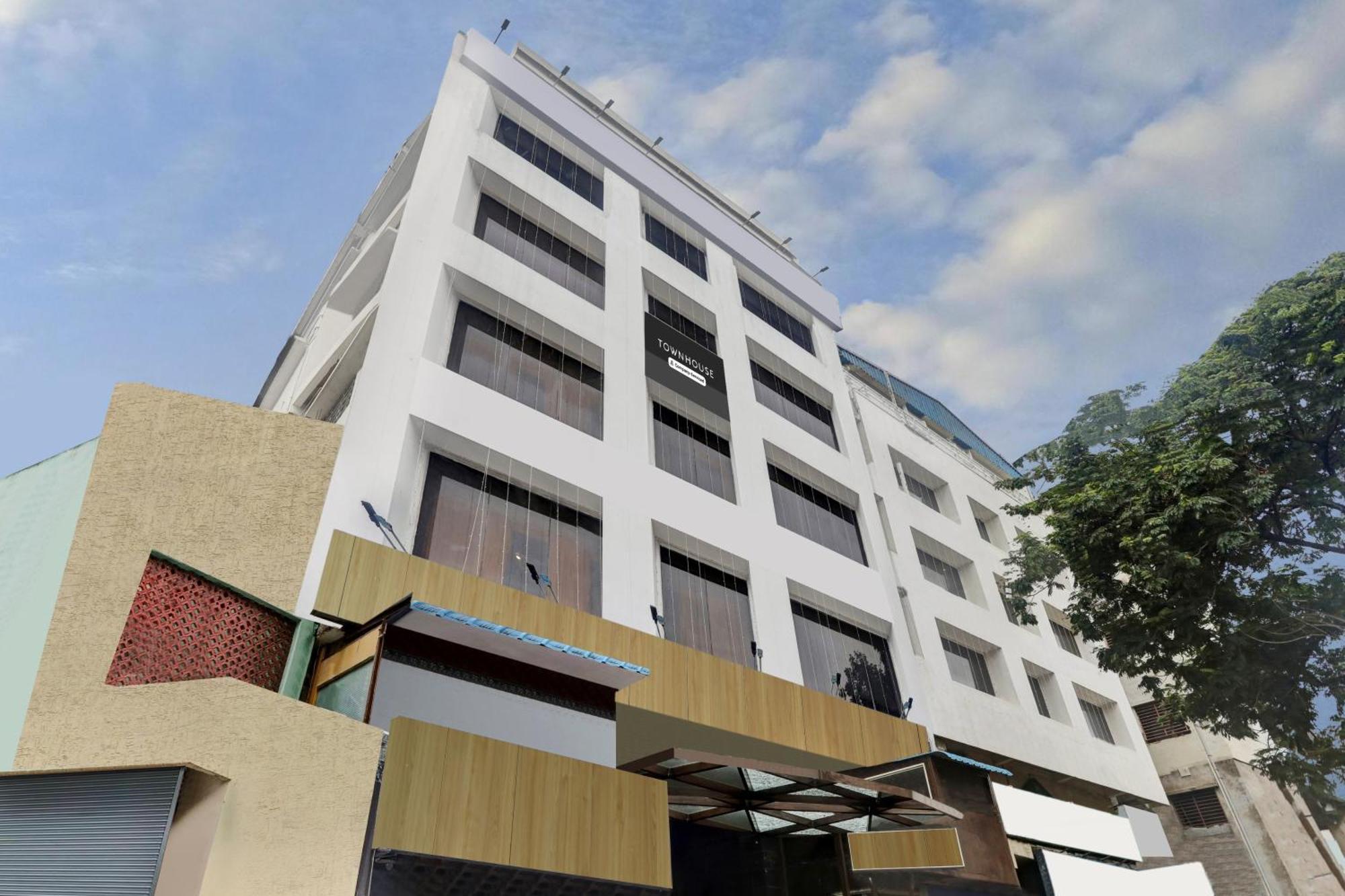 Hotel Grandarya Eluru Exterior foto
