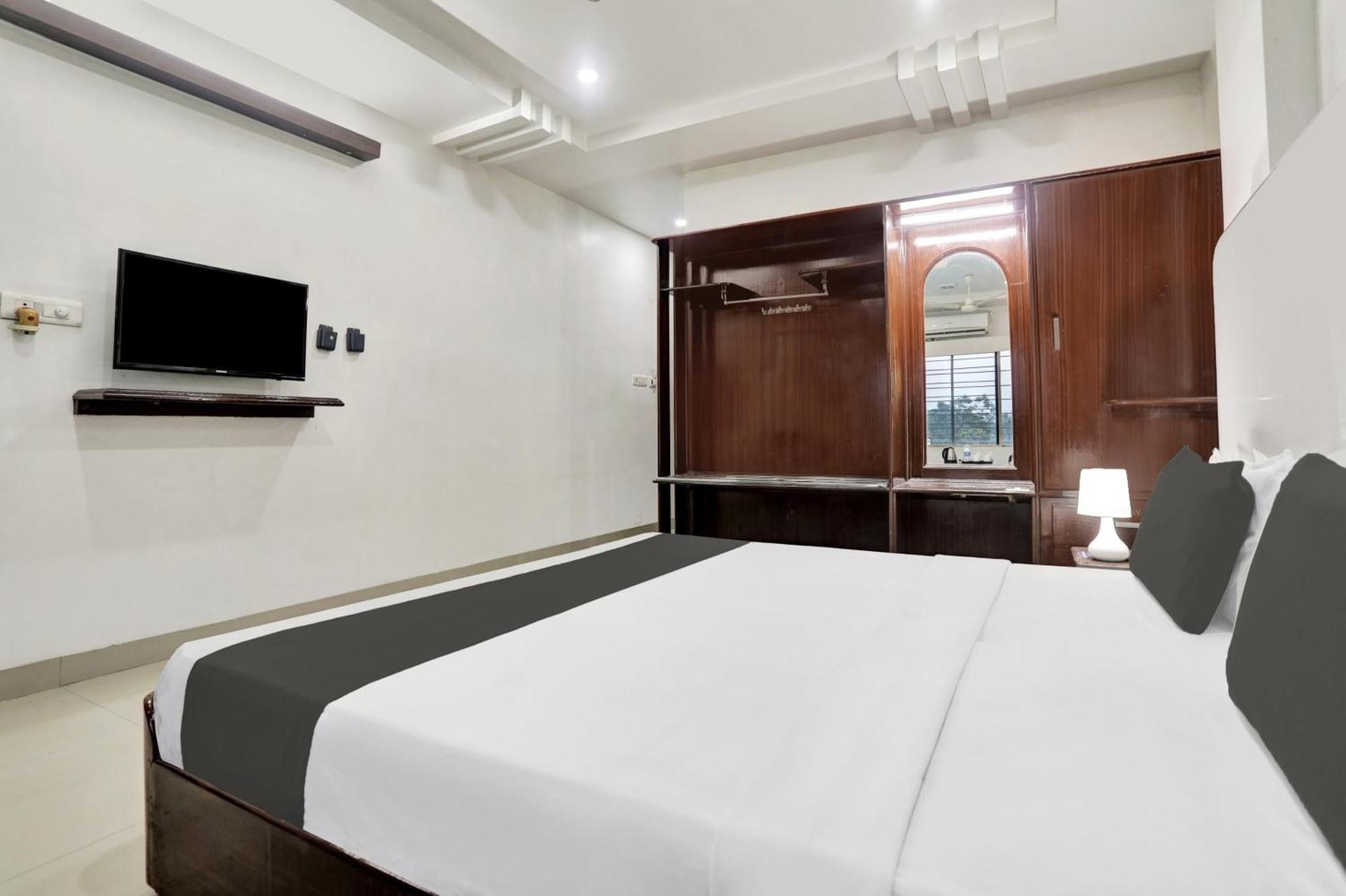 Hotel Grandarya Eluru Exterior foto