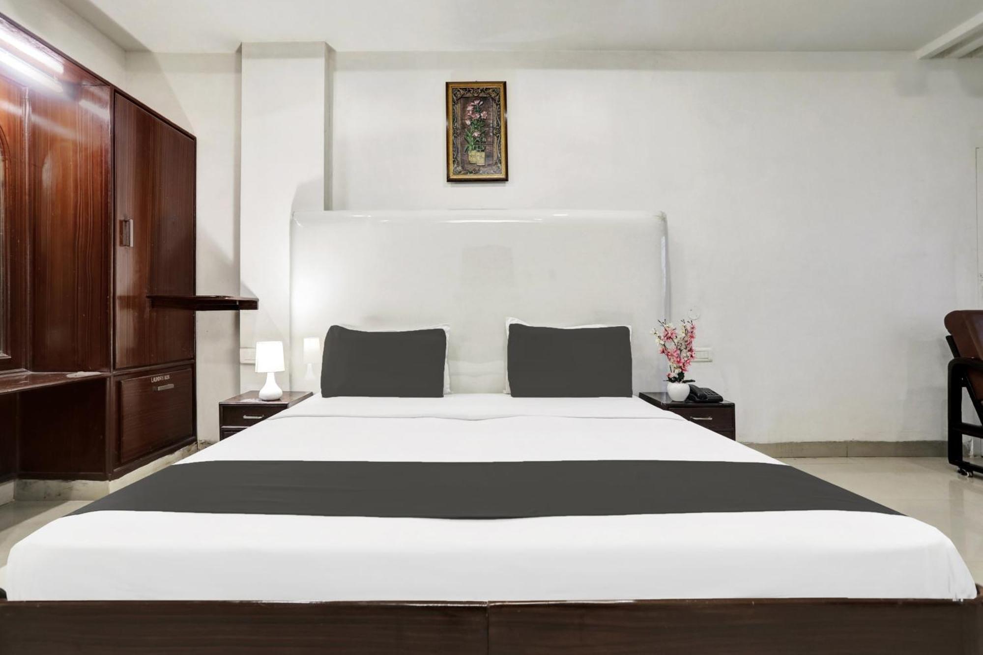 Hotel Grandarya Eluru Exterior foto
