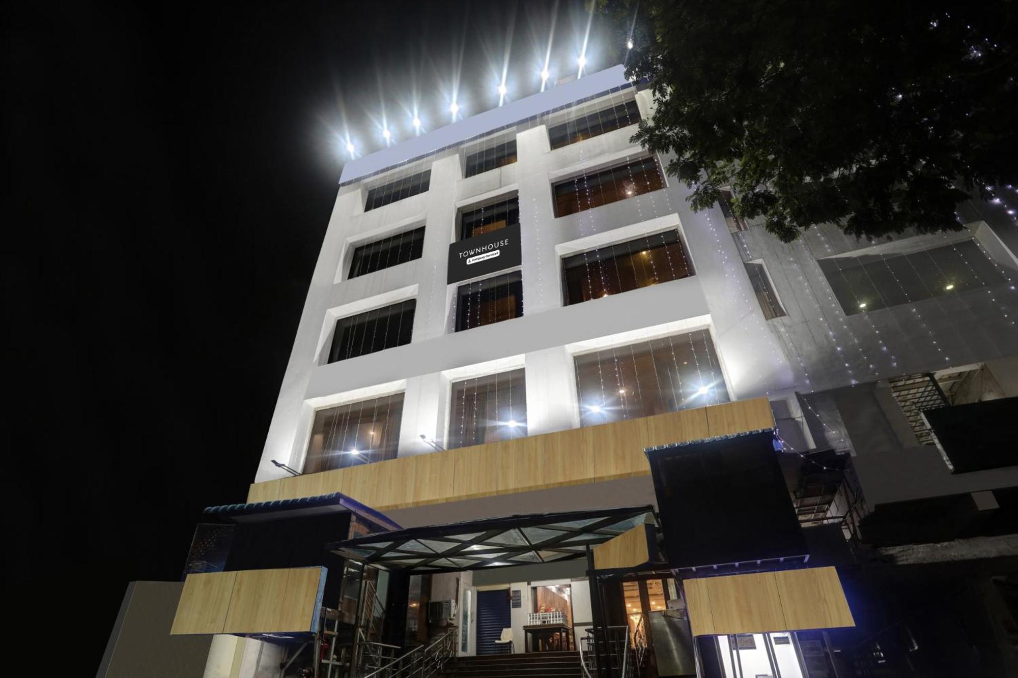 Hotel Grandarya Eluru Exterior foto