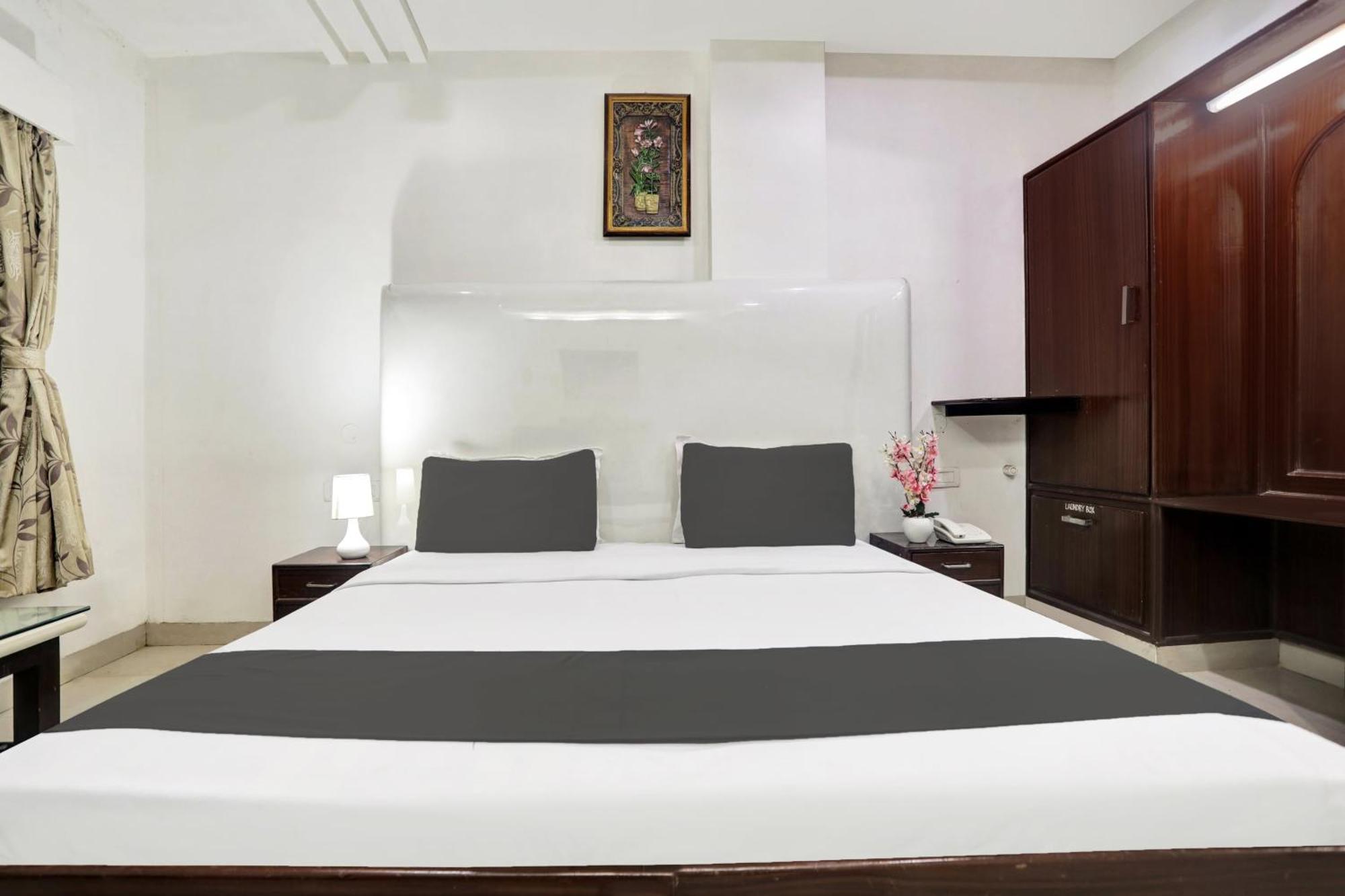 Hotel Grandarya Eluru Exterior foto