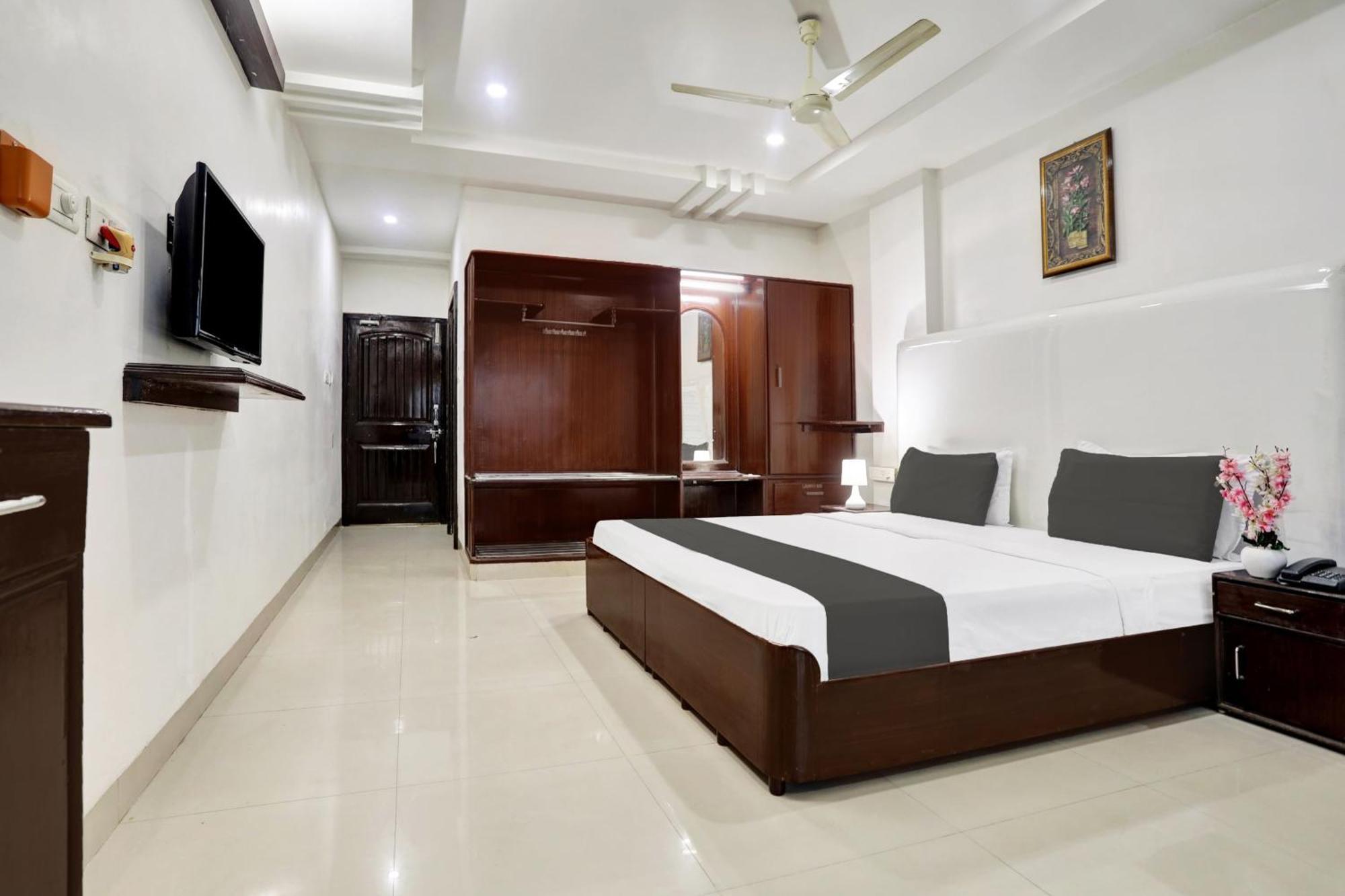 Hotel Grandarya Eluru Exterior foto